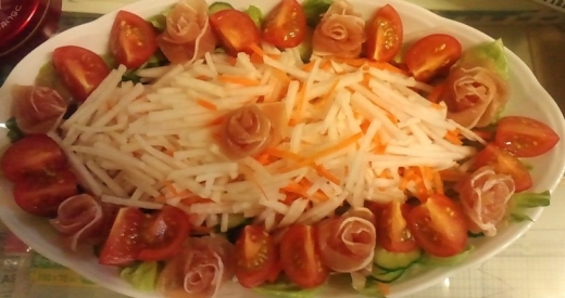 1305salad.jpg 1305salad.jpg